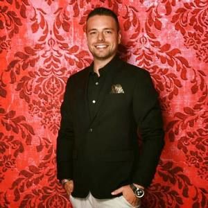 Meet your Posher, Mike